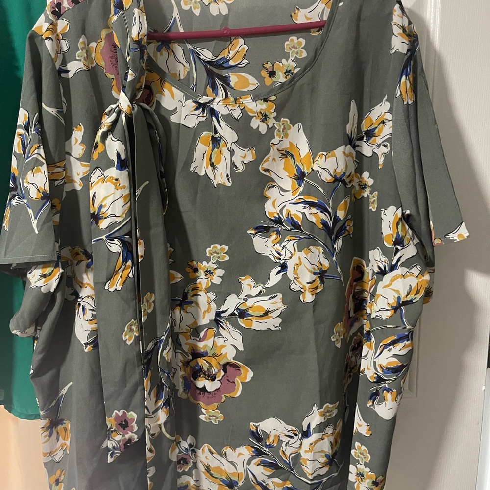 Shein floral top